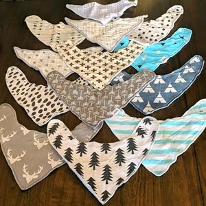 3/$15 💕Lot of 13 Boys Bandana Drool Bibs